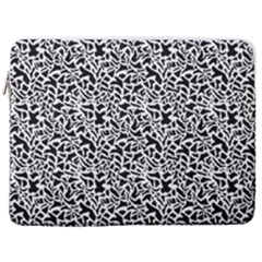 Black White Giraffe Pattern 17  Vertical Laptop Sleeve Case With Pocket