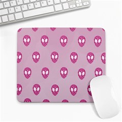 Alien Pattern Pink Large Mousepads