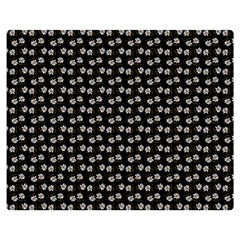 Daisy Black Double Sided Flano Blanket (medium) 