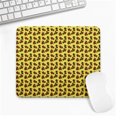 Cute Deer Pattern Yellow Large Mousepads