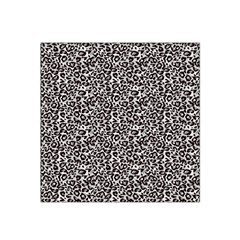 Black Cheetah Skin Satin Bandana Scarf 22  X 22 